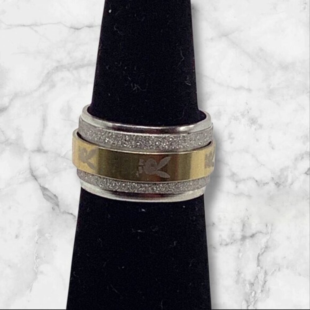 Bunny Logo Ring Unisex Size 7 Gold Tone Stainless Steel Band Textured‎ Finish
